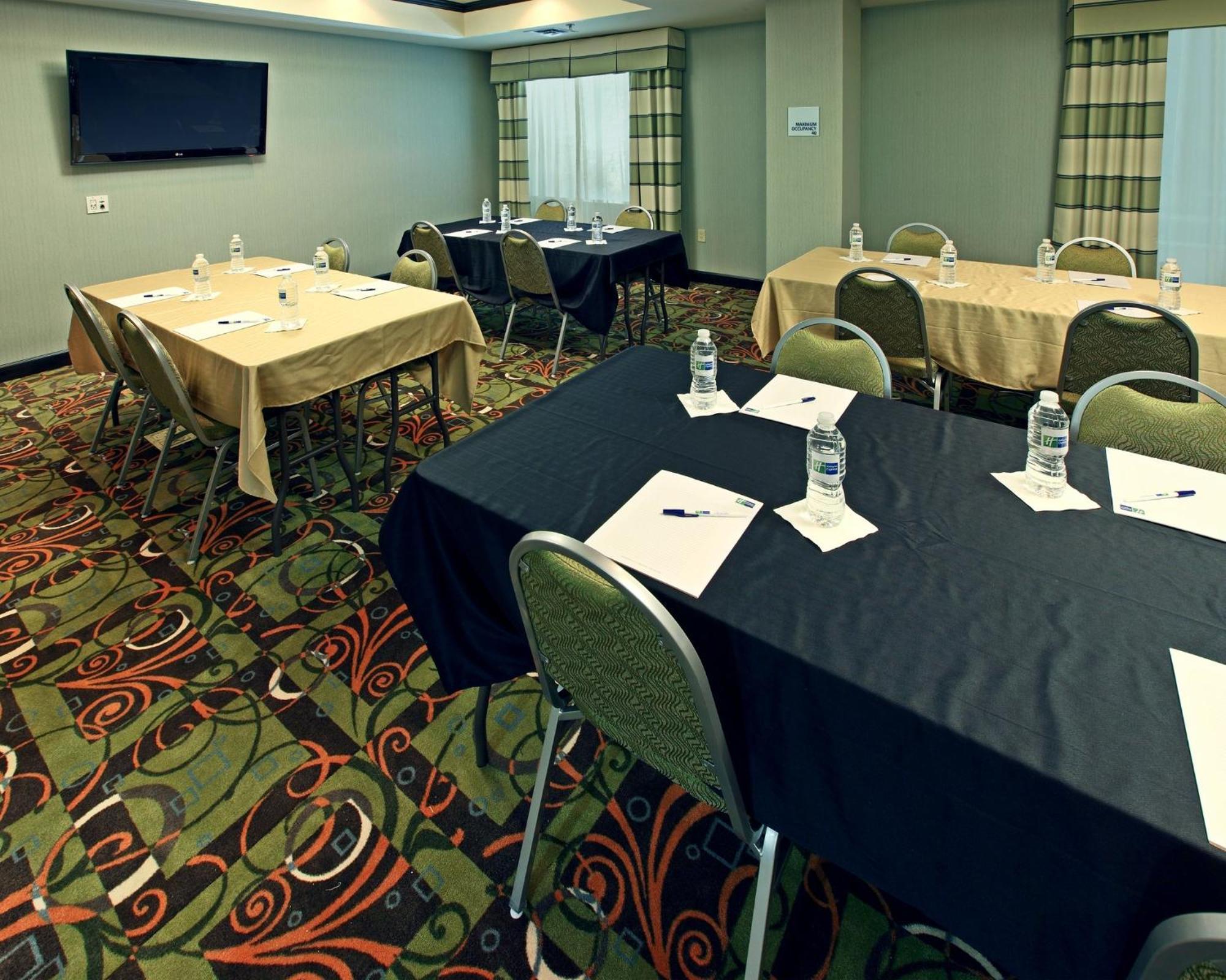 Holiday Inn Express & Suites Maumelle By Ihg Exterior foto
